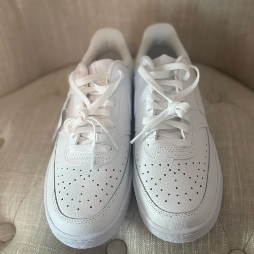 Nike Court Vision Low Sneakers